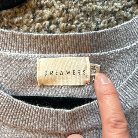 Dreamers gray sweater size S/M - Picture 2 of 6